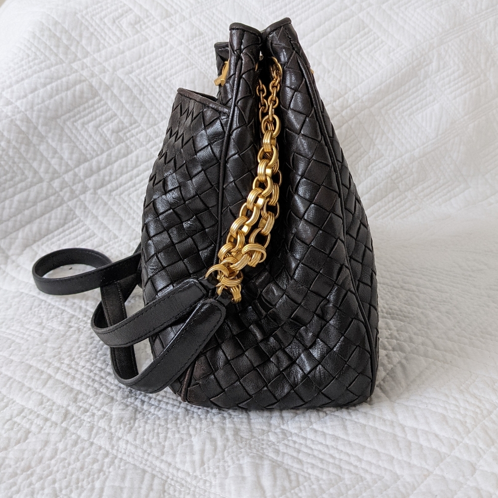 *SOLD* Vtg Bottega Veneta Intrecciato Bucket Bag - Picture 2 of 8